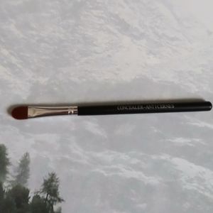 Beau Gachis Flawless Concealer Brush
